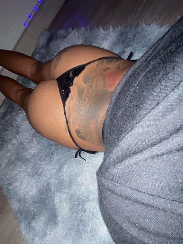 Experience Unforgettable Moments with Seraphina Noir Tonight 2 Mis Fotos