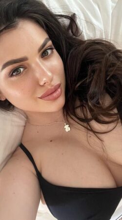 Experience Unforgettable Moments with Ariel Lux by Your Side